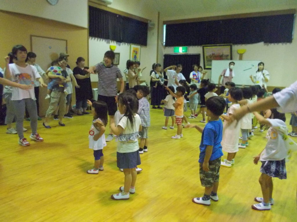 Read more about the article 歌って踊ろう会